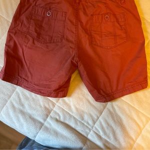 Eddie Bauer shorts size 4. Worn very little, in excellent shape. Too big for me